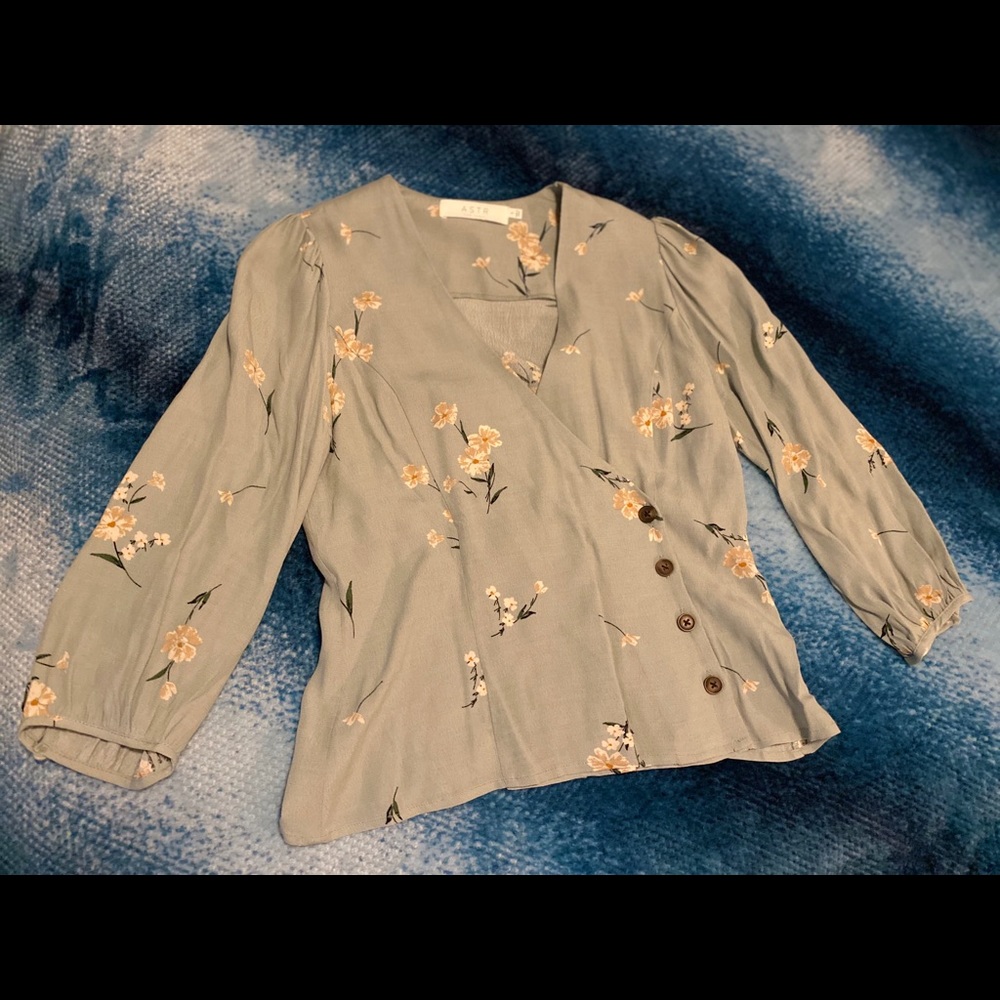 Astr The Label Button Wrap Top - image 1